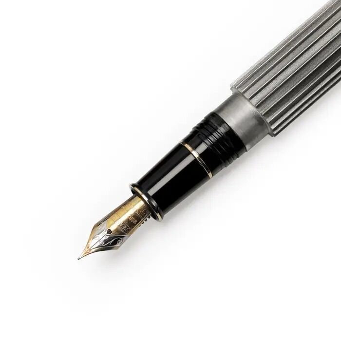 Royal Selangor Vapour - Fine Nib Fountain Pen