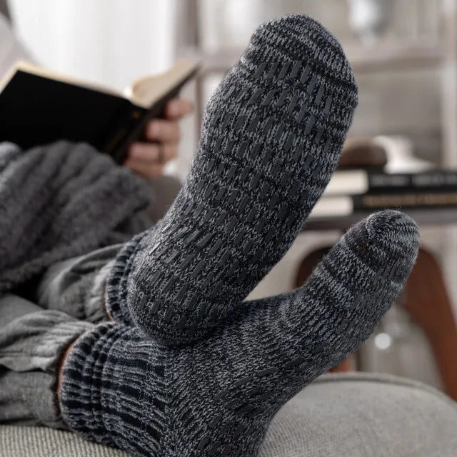 Demdaco Mens Giving Slipper Socks - Navy