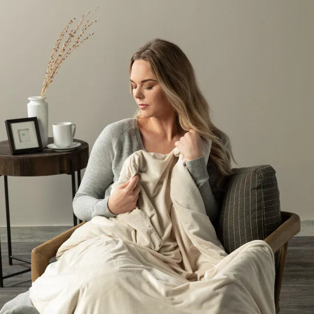 Demdaco Giving Weighted Blanket - Cream