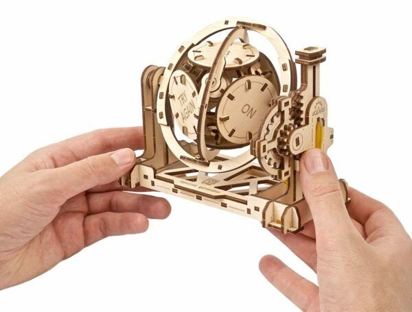 UGears - Stem Lab Random Generator