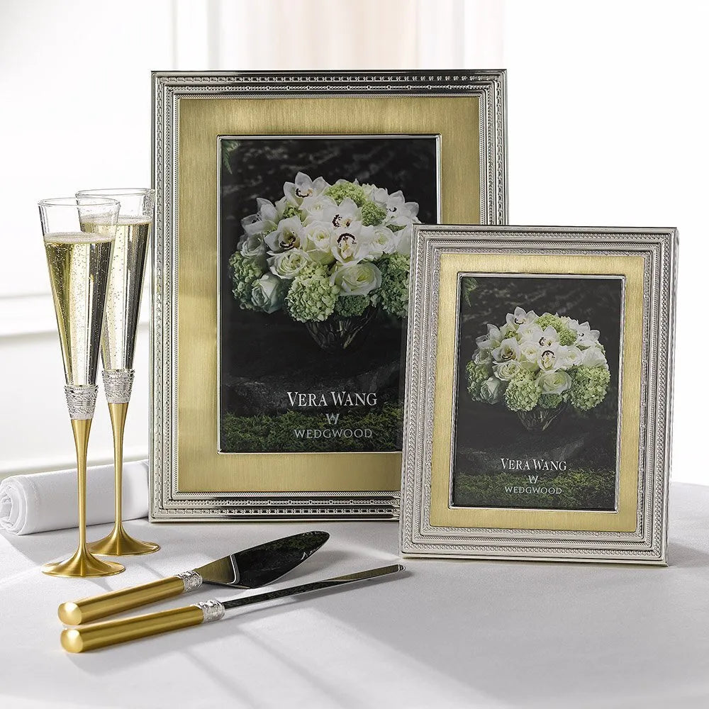 Wedgwood Vera Wang With Love - Gold Flute Pair