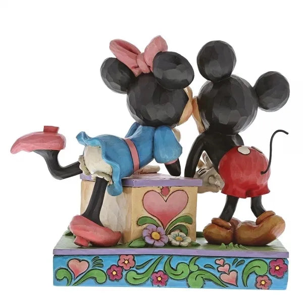 Jim Shore Disney Traditions - Mickey Mouse & Minnie Mouse Kissing Booth Figurine