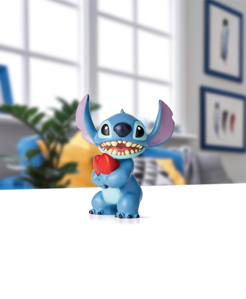 Disney Showcase - Stitch Hugs - Stitch with Heart Mini Figurine