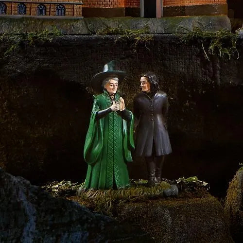 Harry Potter Village - Snape and McGonagall