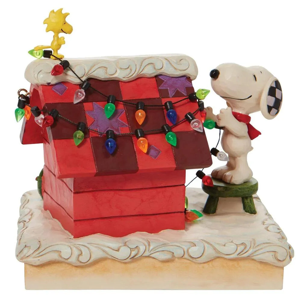 Peanuts by Jim Shore - Snoopy With Woodstock Decorating