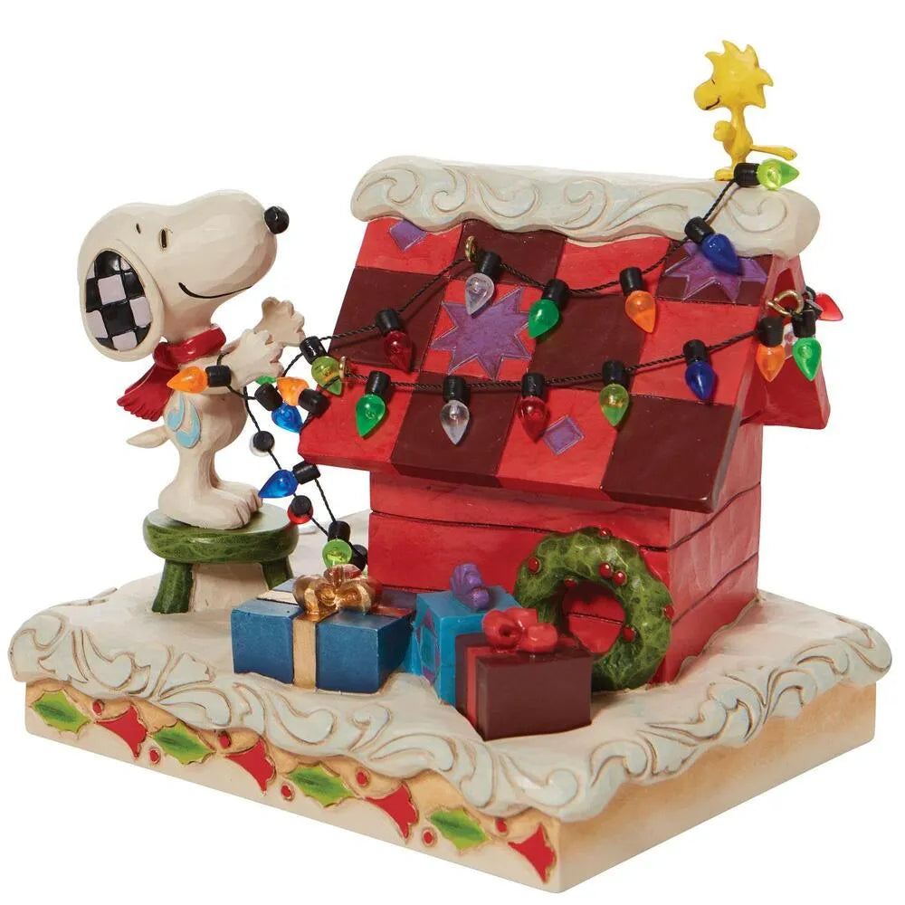 Peanuts by Jim Shore - Snoopy With Woodstock Decorating