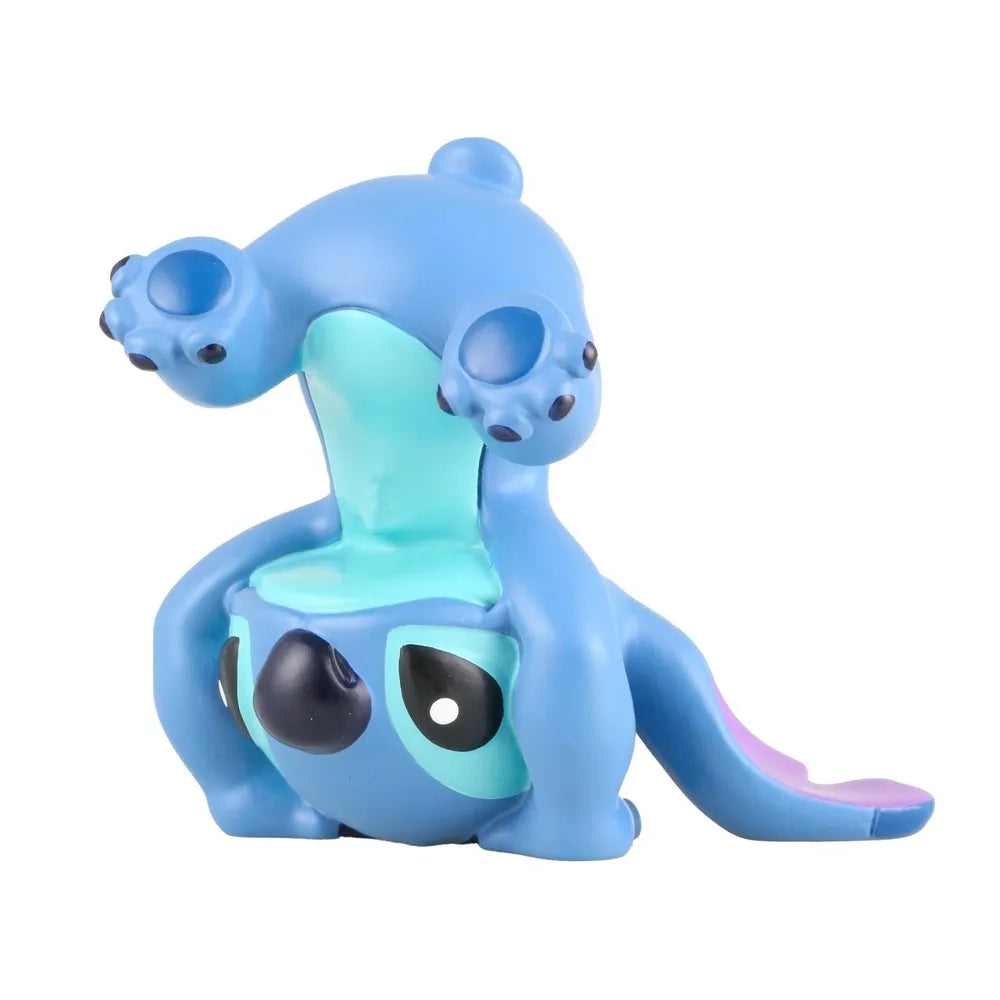Disney Showcase - Stitch Hugs - Stitch doing Handstand Mini Figurine