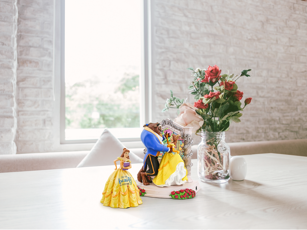 Disney Showcase - Belle & Beast Light Up Scene