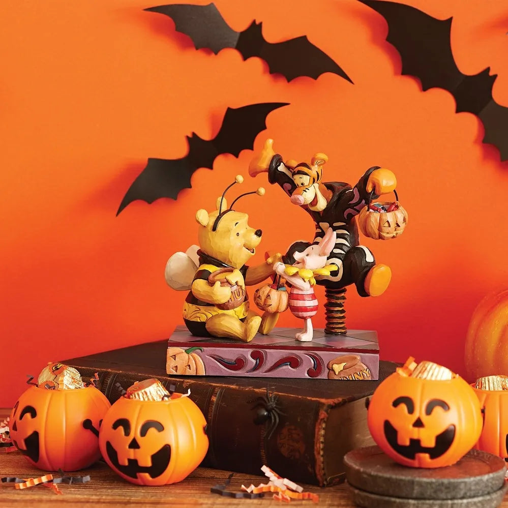 Jim Shore Disney Traditions - Winnie the Pooh - A Spook-tacular Halloween