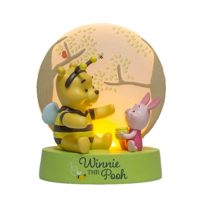Disney Showcase - Pooh & Piglet Light Up Scene