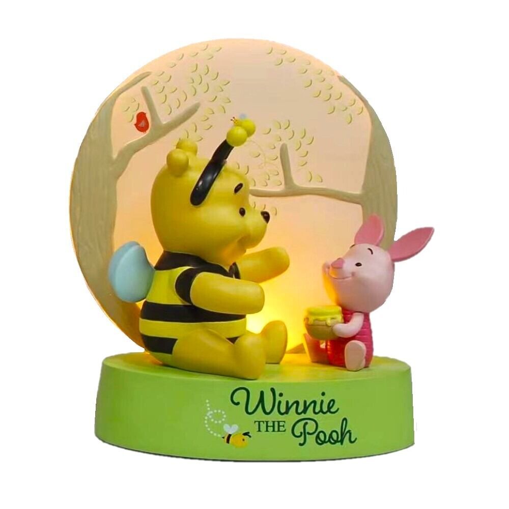 Disney Showcase - Pooh & Piglet Light Up Scene