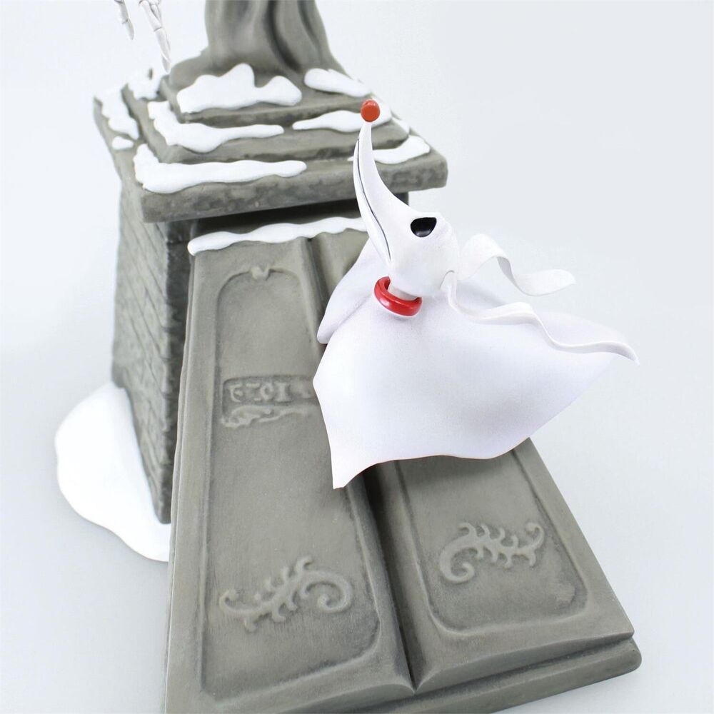 Disney Showcase - Santa Jack & Light Up Zero