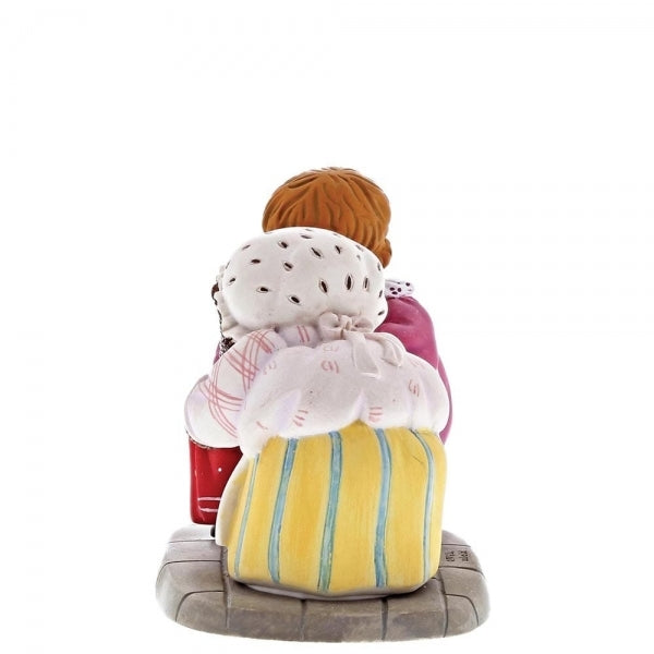 Beatrix Potter Miniature Collection Mrs. Tiggy Winkle and Lucie