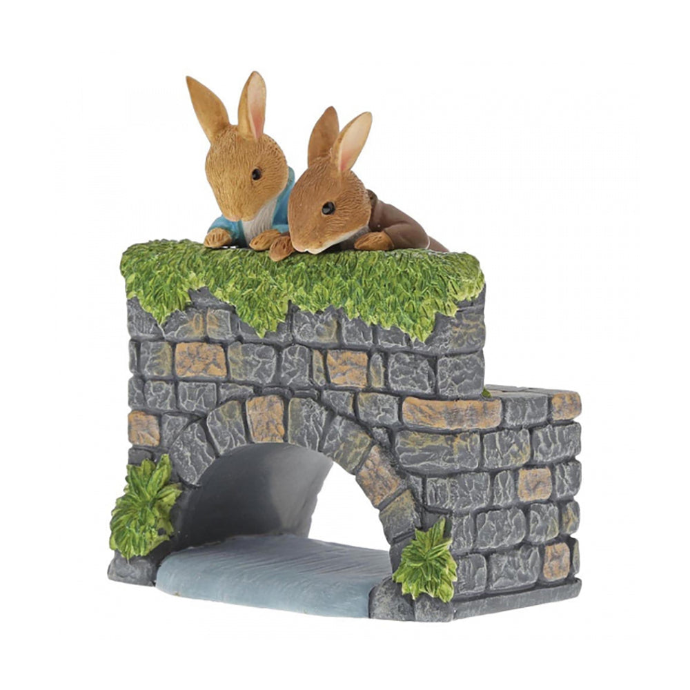 Beatrix Potter Peter Rabbit Miniature Figurine - Peter & Benjamin Bunny On The Bridge