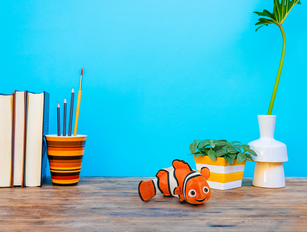 Disney Enchanting Money Bank - Nemo - Sharkbait