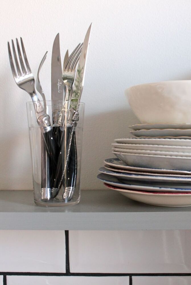 Jean Dubost Laguiole Deluxe - 24pc Cutlery Set Black