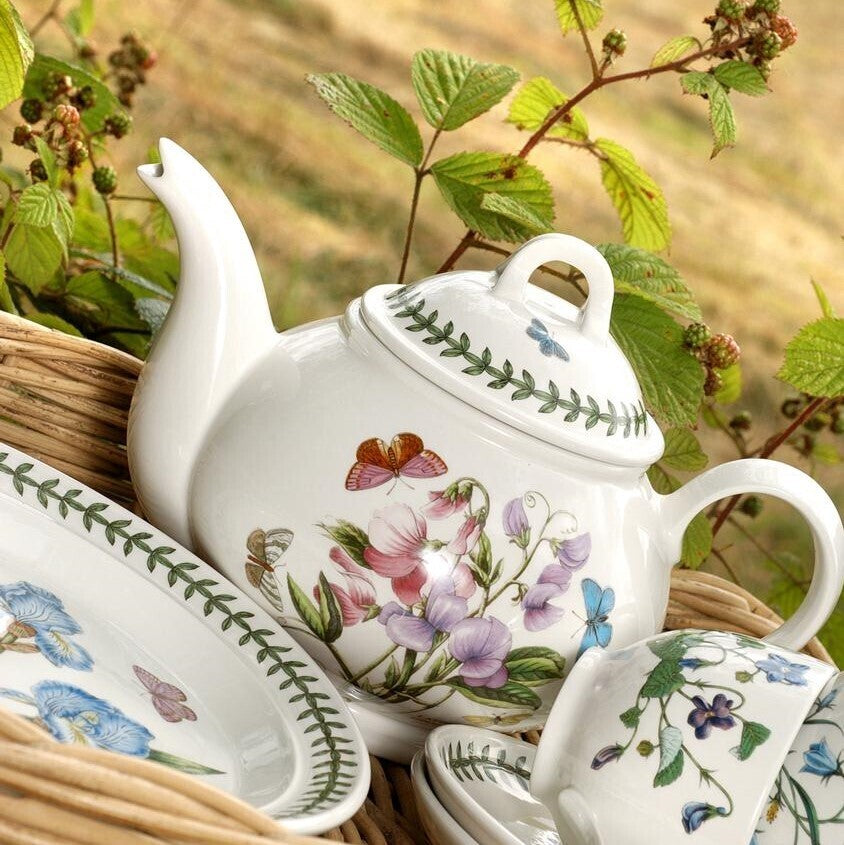 Portmeirion Botanic Garden - Romantic Teapot - 1.1L Sweet Pea