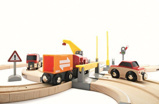 BRIO World - Rail & Road Crane Set