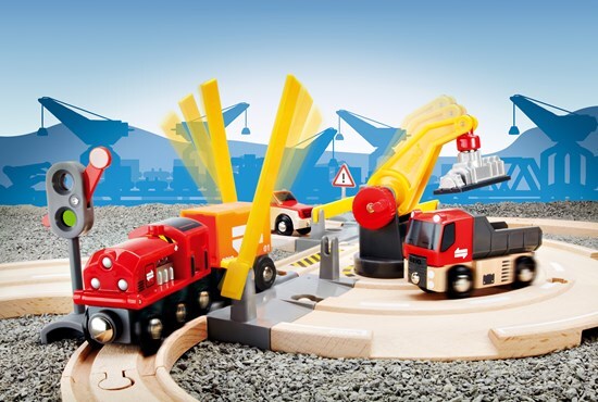 BRIO World - Rail & Road Crane Set