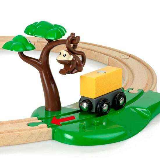 BRIO World Set - Safari Railway Set