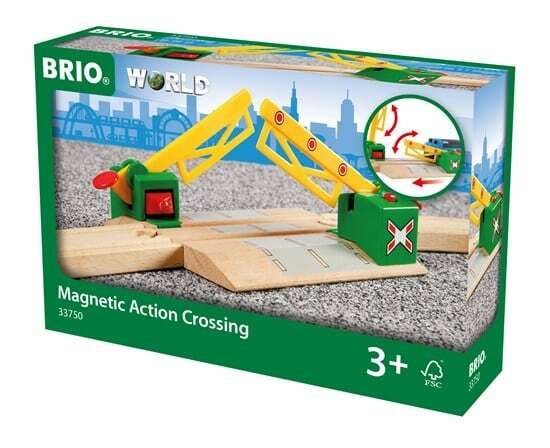 BRIO World Tracks - Magnetic Action Crossing