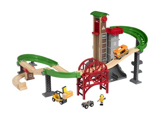 BRIO World Sets - Lift and Load Warehouse Set