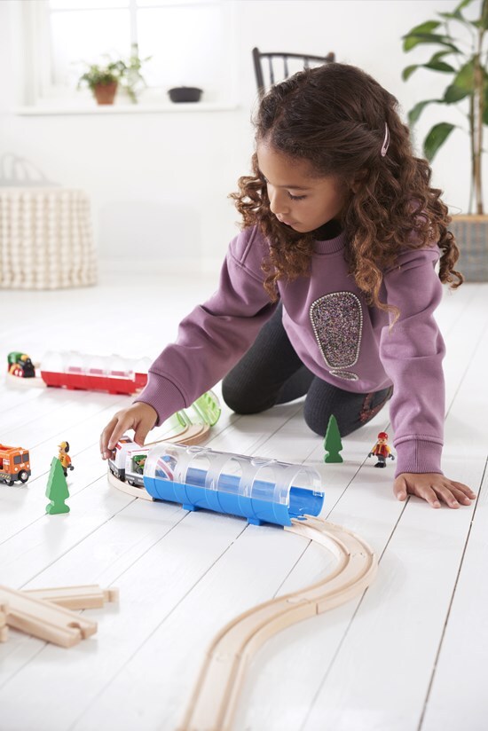 BRIO World Train - Travel Train and Tunnel