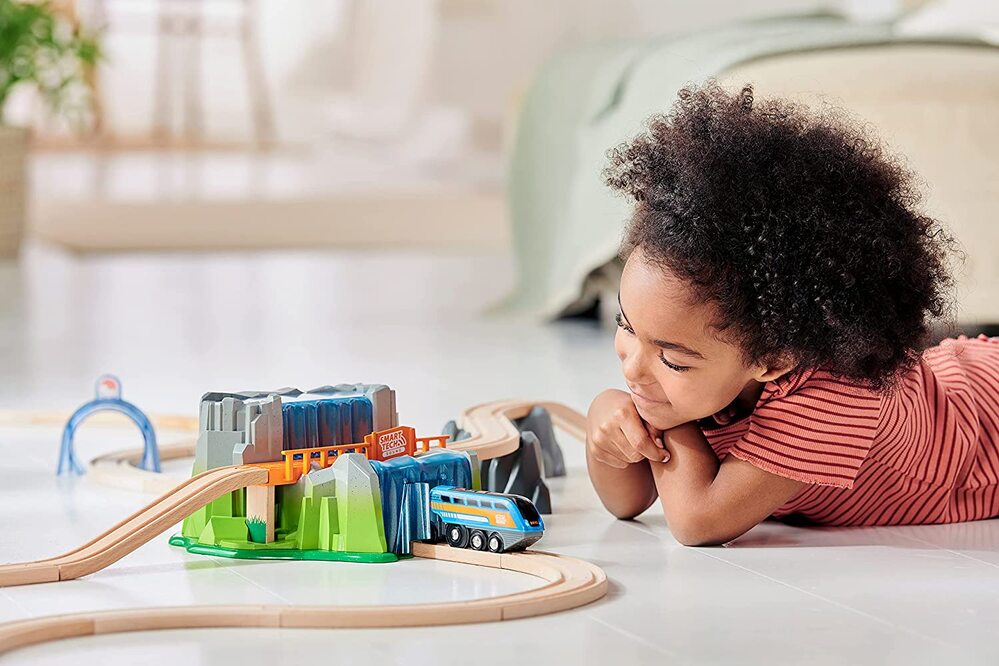 BRIO World Smart Tech - Sound Waterfall Tunnel