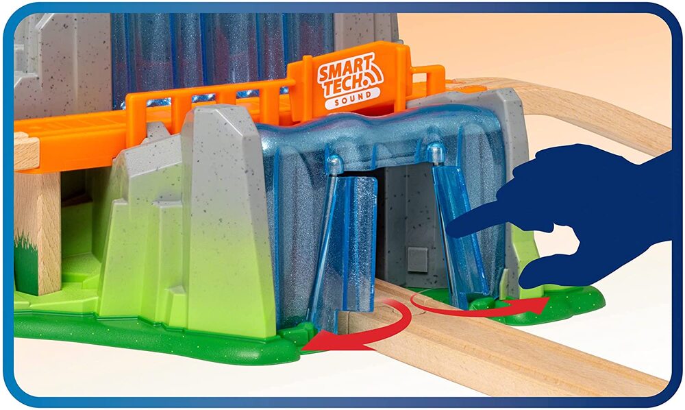 BRIO World Smart Tech - Sound Waterfall Tunnel