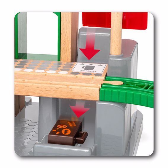 BRIO World Train - Central Station Set