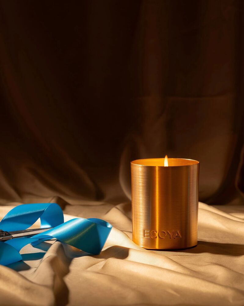 Ecoya Holiday Collection Goldie Candle - Hibiscus & Bergamot