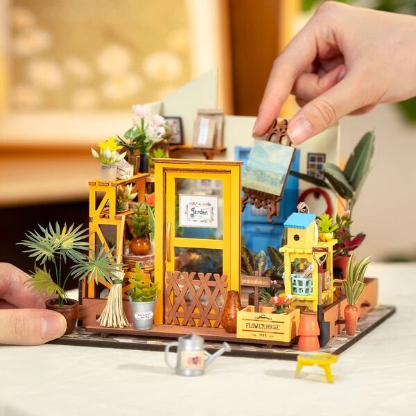 Rolife Wooden Model - DIY Miniature House Cathy's Flower House