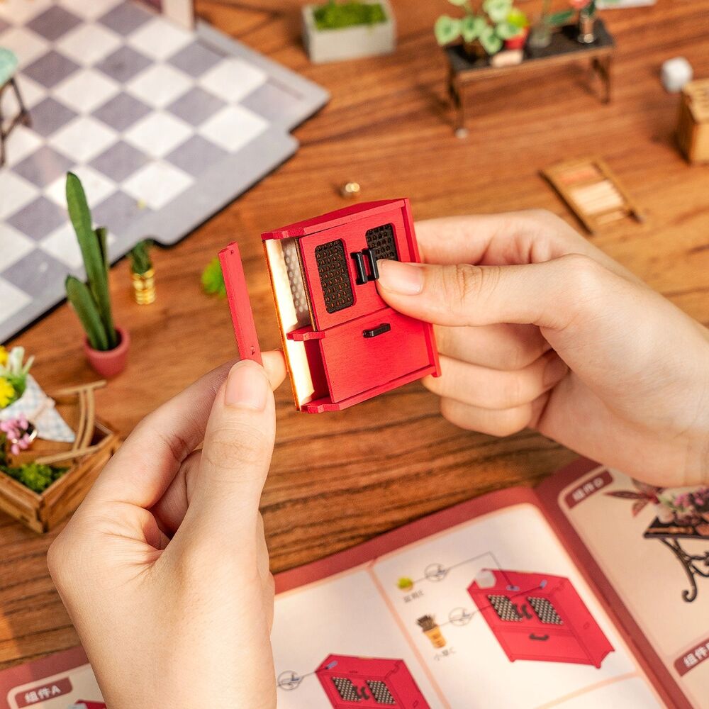 Rolife Wooden Model - DIY Miniature House Emily's Flower Shop