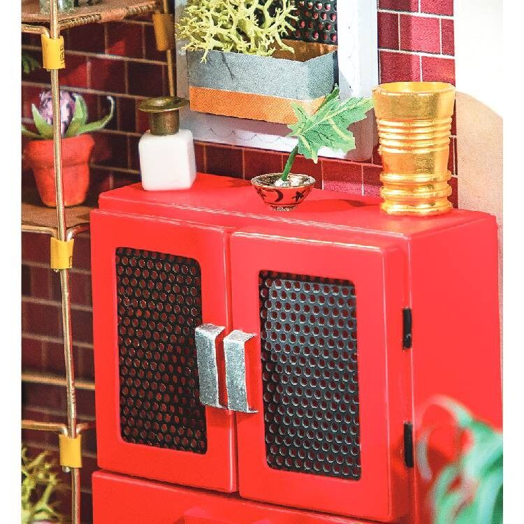Rolife Wooden Model - DIY Miniature House Emily's Flower Shop