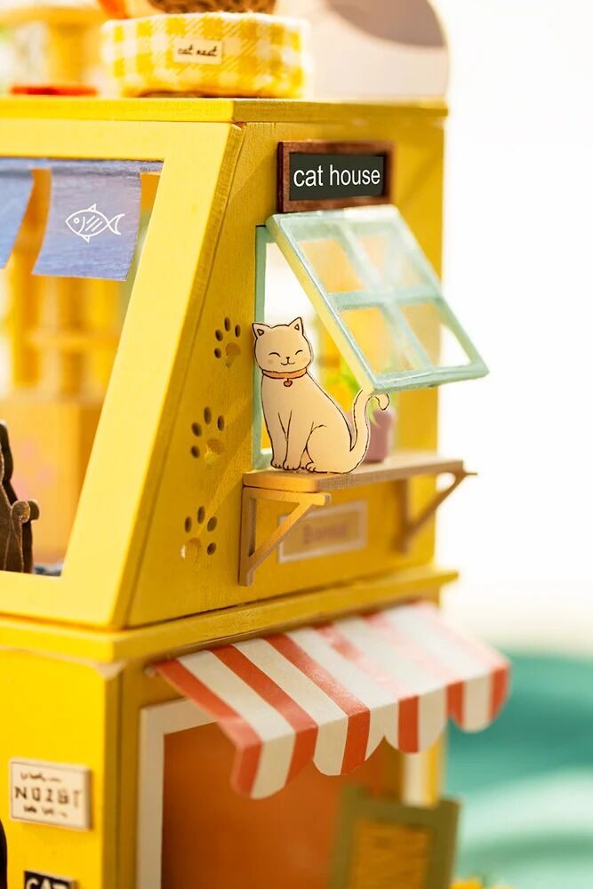 Rolife Wooden Model - DIY Miniature House Cat House