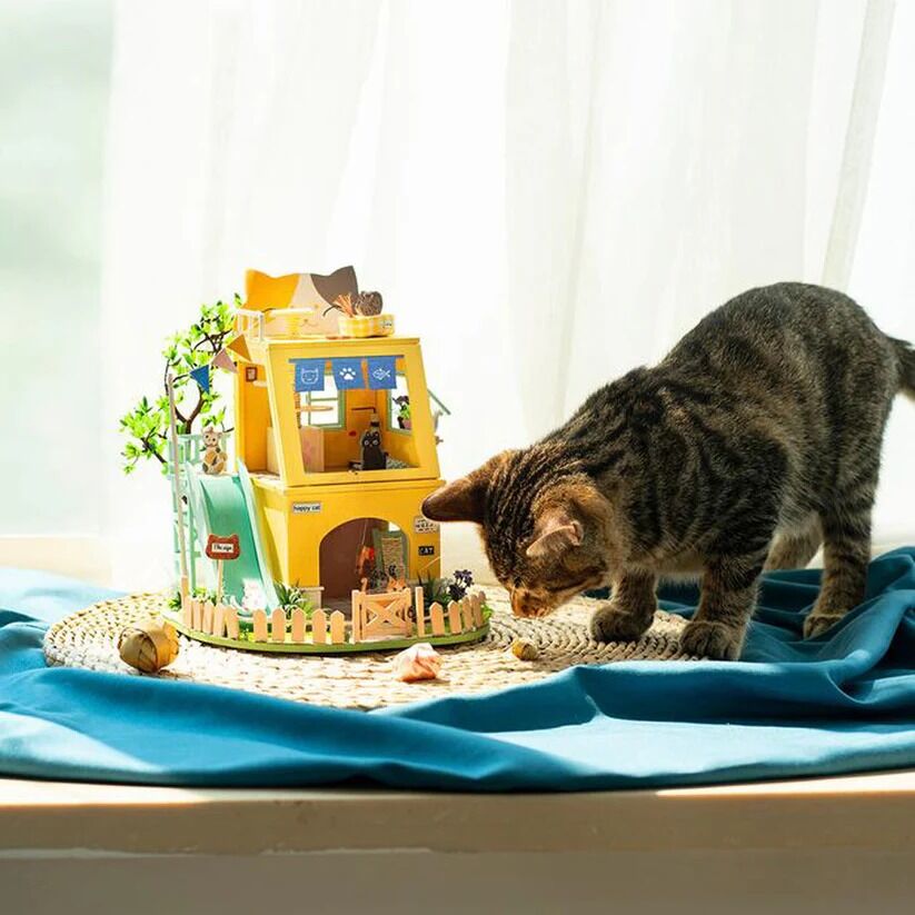 Rolife Wooden Model - DIY Miniature House Cat House