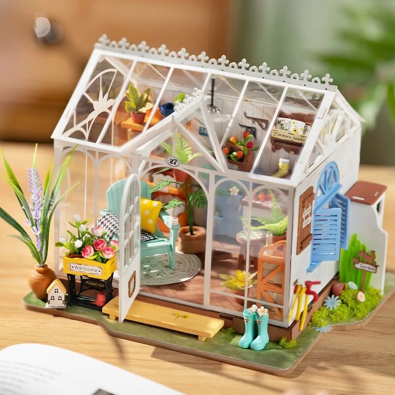 Rolife Wooden Model - DIY Miniature House Dreamy Garden House