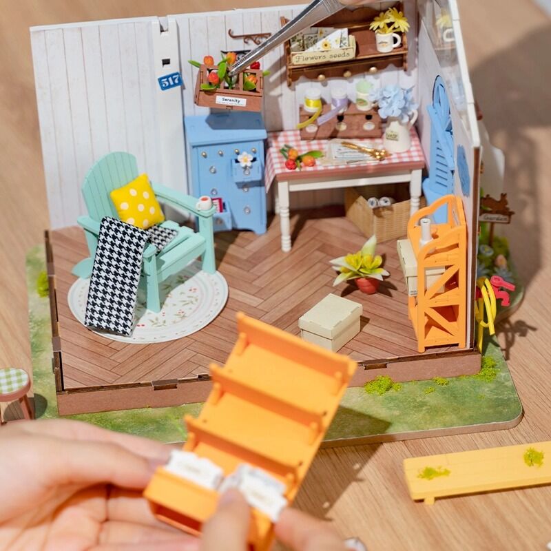 Rolife Wooden Model - DIY Miniature House Dreamy Garden House