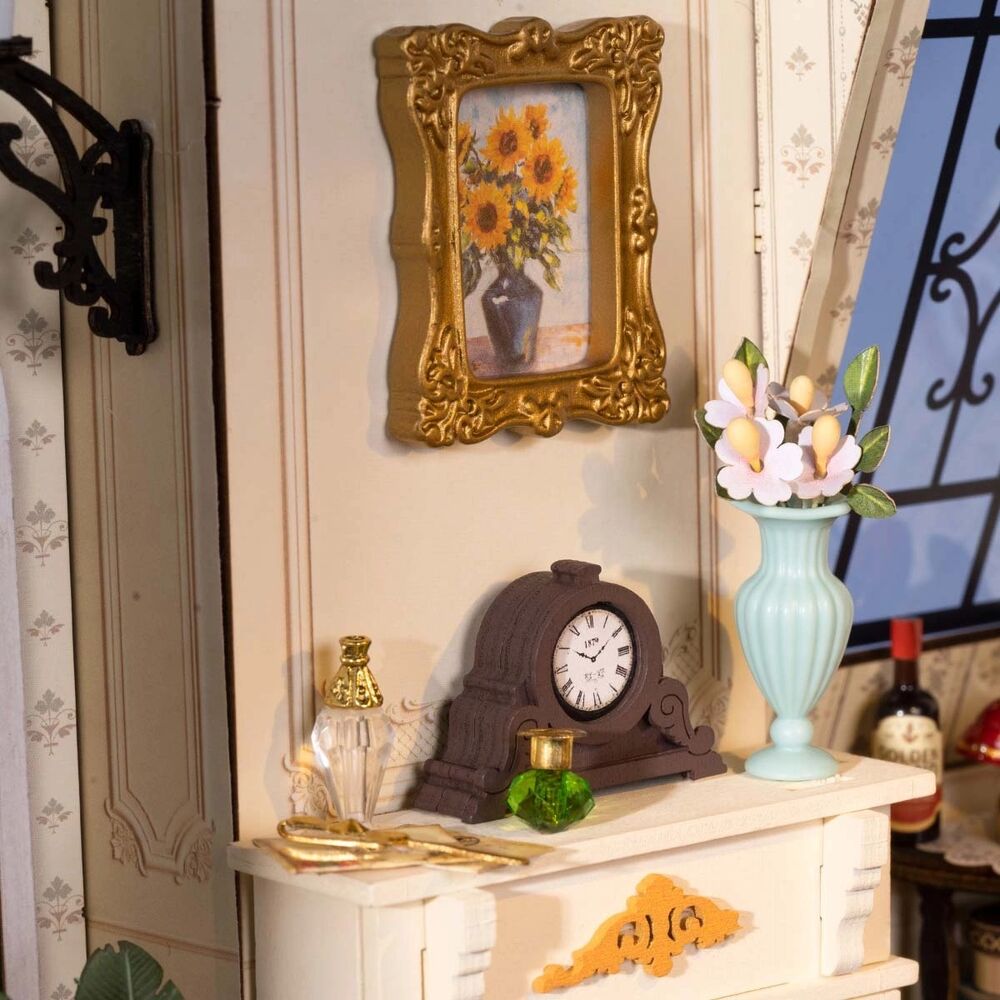 Rolife Wooden Model - DIY Miniature House Catherine's Living Room