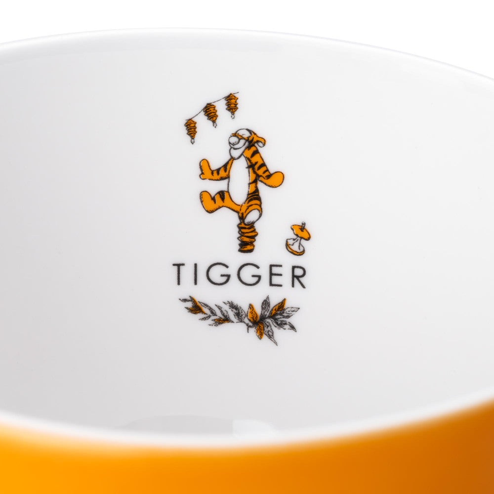 English Ladies Winnie The Pooh - Tigger - Cup And Saucer