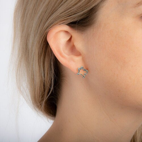 Disney Couture Kingdom - Winnie the Pooh - Outline Stud Earrings White Gold