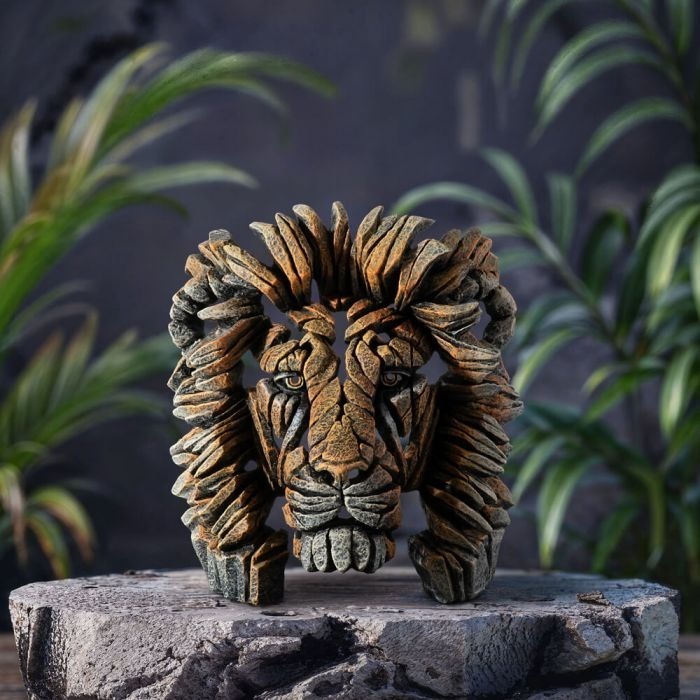 Edge Sculpture - Miniature Lion Bust