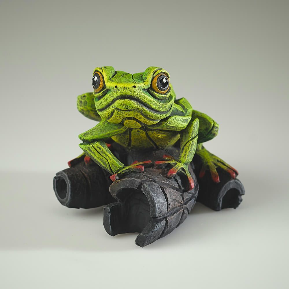 Edge Sculpture - Tree Frog