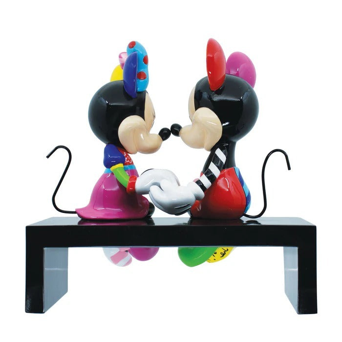 Disney Britto Mickey & Minnie Mouse Love Figurine