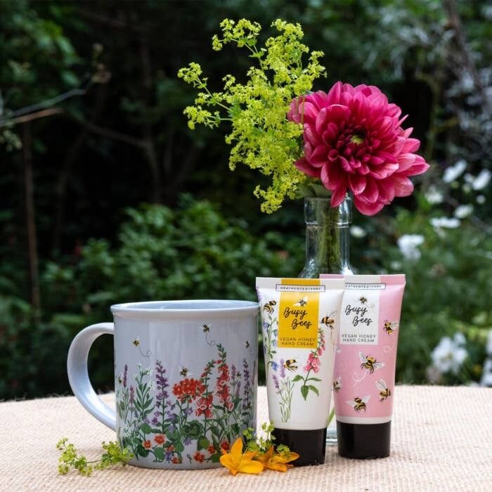Heathcote & Ivory - Busy Bees Mug and Hand Creams Set