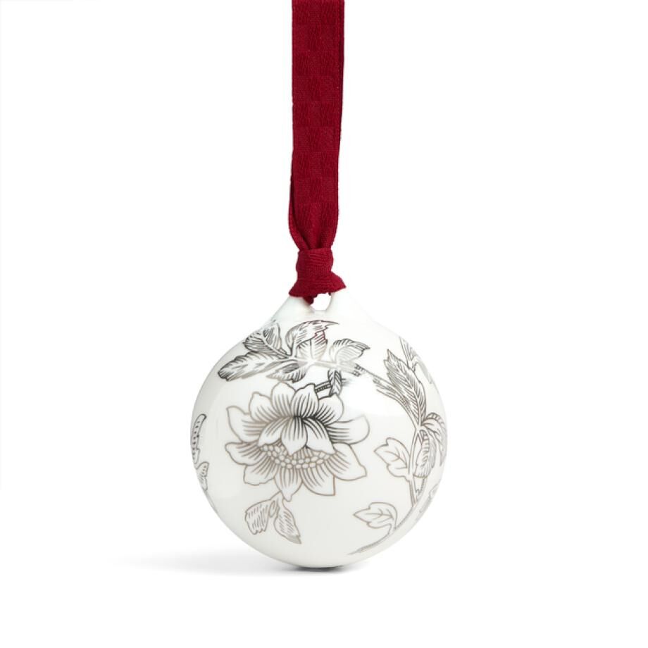 Wedgwood Festive Silver Tonquin No.2 Hanging Ornament