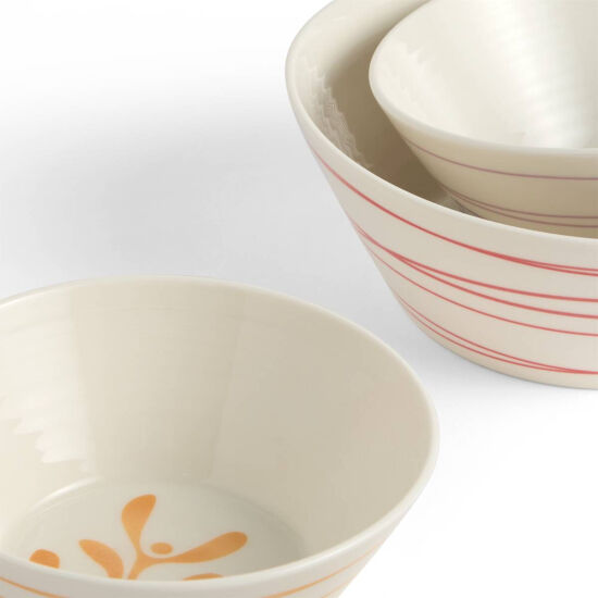 Royal Doulton Christmas 1815 Mixed Pattern Stacking Bowl 4 Piece Set