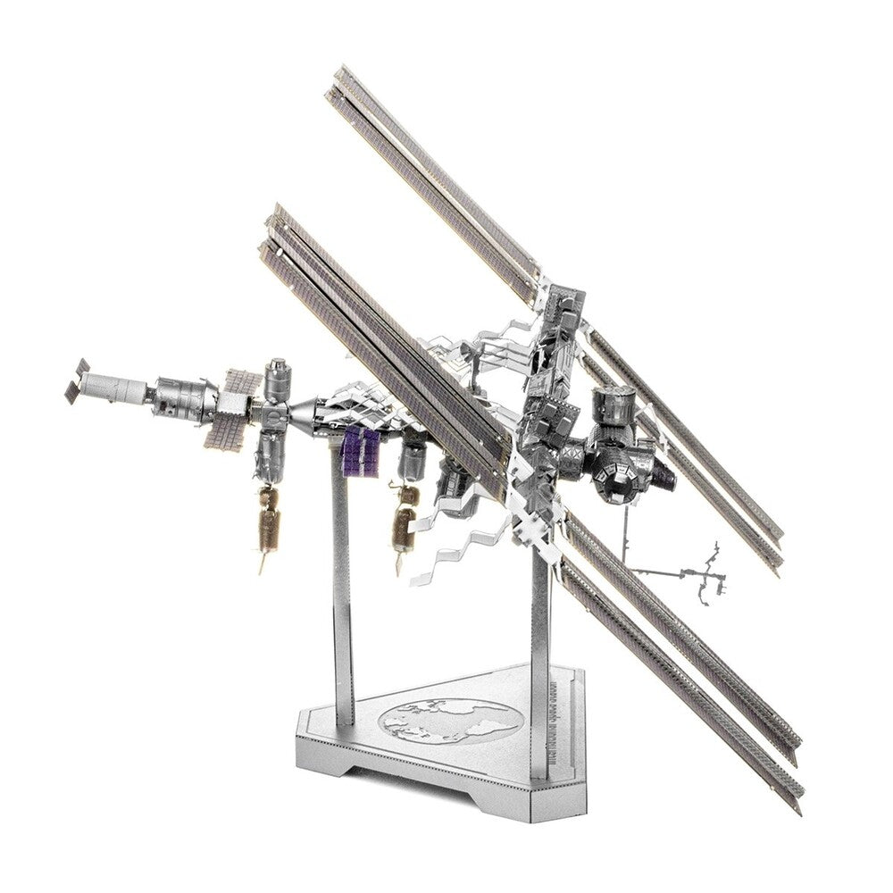 Metal Earth - 3D Metal Model Kit - ICONX International Space Station