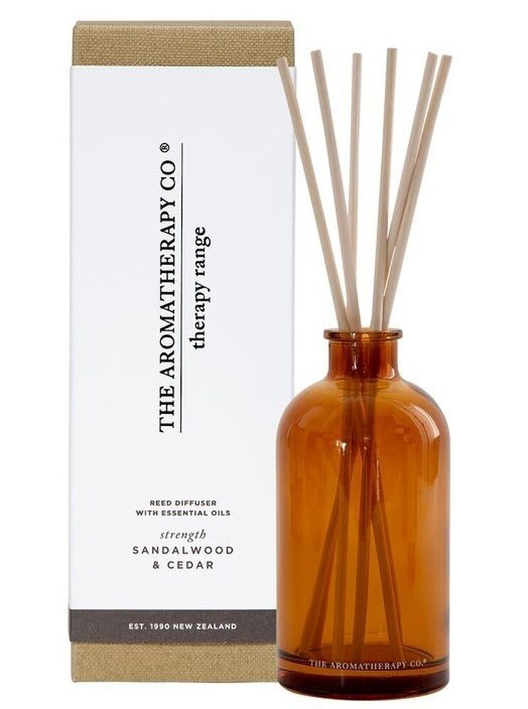 THE AROMATHERAPY CO Therapy Reed Diffuser Strength - Sandalwood & Cedar