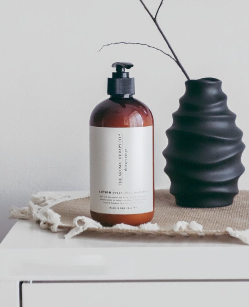 THE AROMATHERAPY CO Therapy Hand & Body Lotion Uplift - Sweet Lime & Mandarin